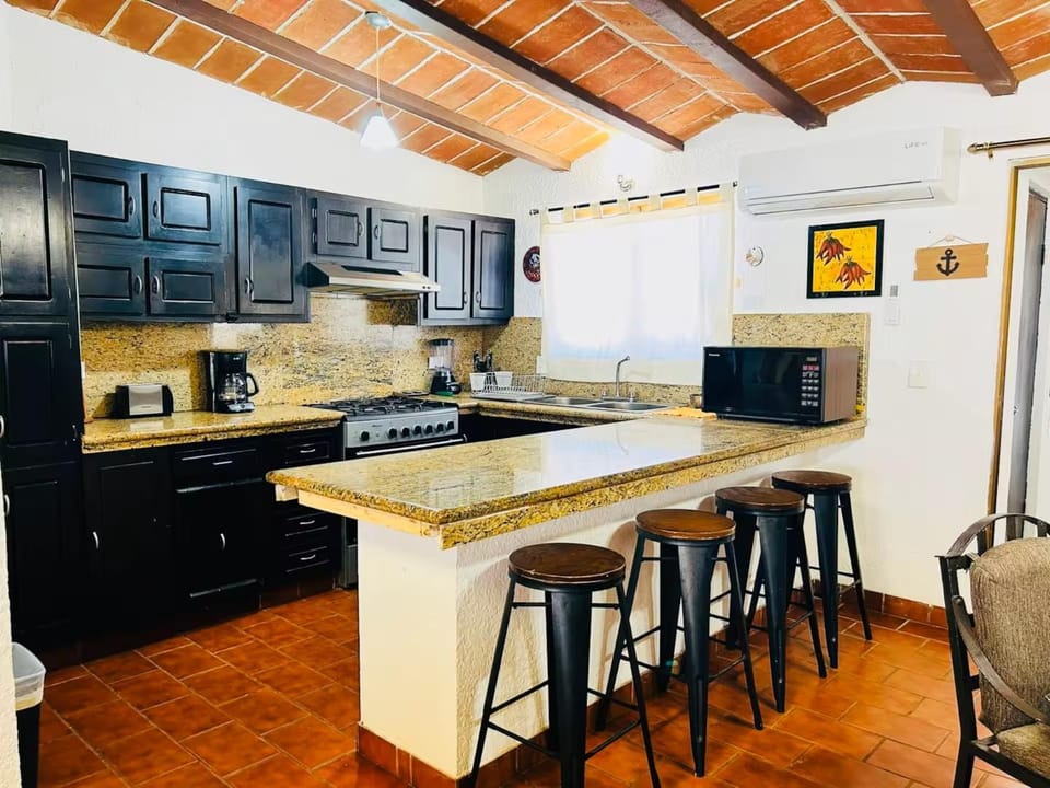 Casa Totalmente Equipada en Playa Algodones House in Baja California Sur