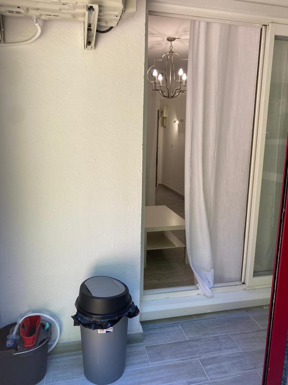 Beau studio dans résidence calme avec parking gratuit Apartment in Aix-en-Provence