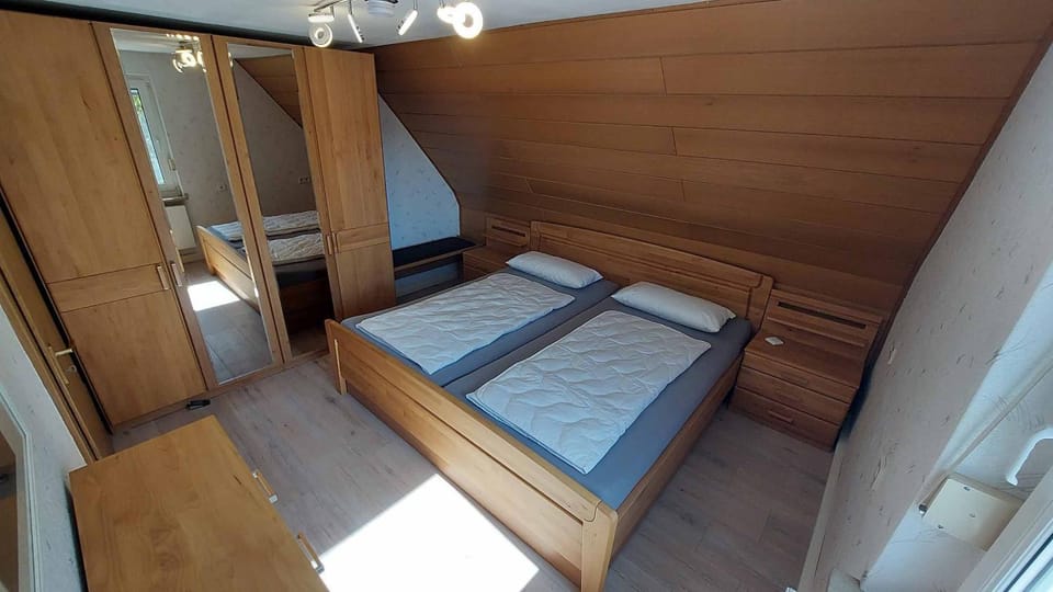 Bed, Photo of the whole room, Bedroom