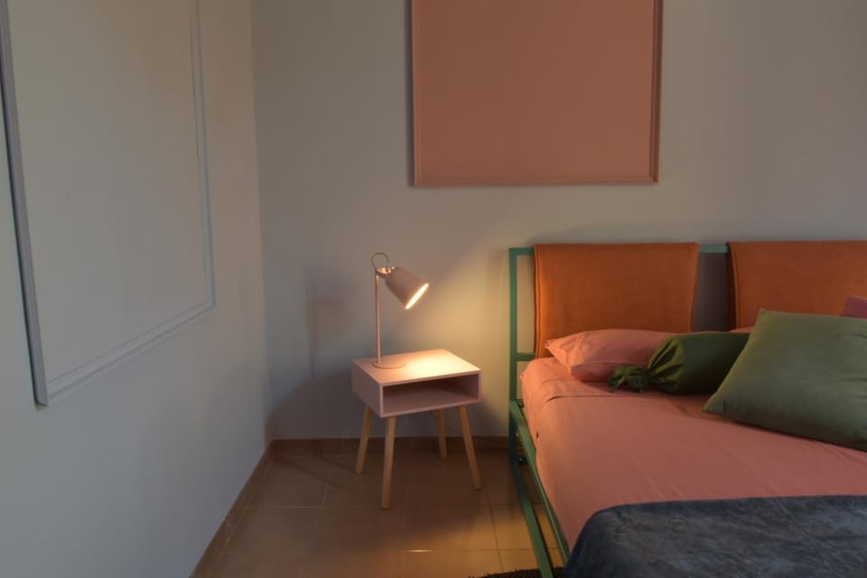 Bed, Photo of the whole room, Bedroom, hair dresser