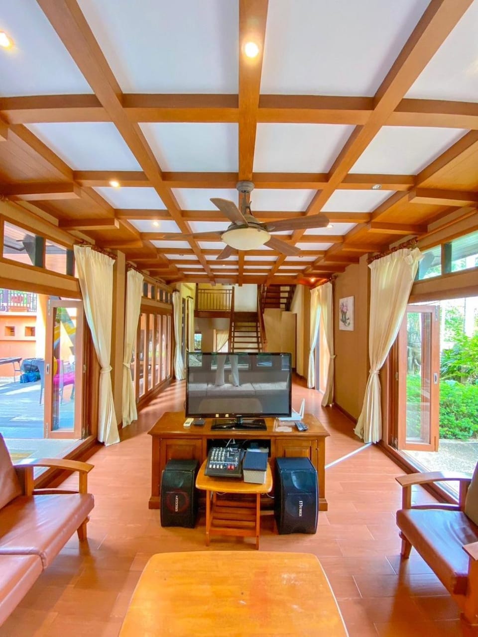 Living room, Seating area