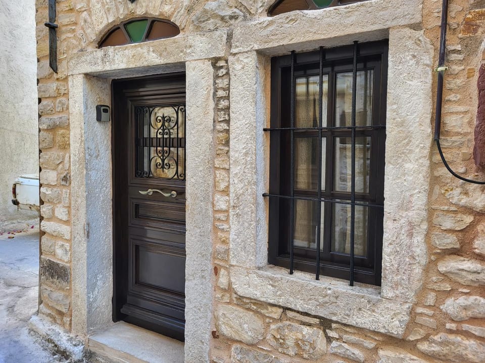 Traditional medieval Holiday House In Kalamoti House in Decentralized Administration of the Aegean