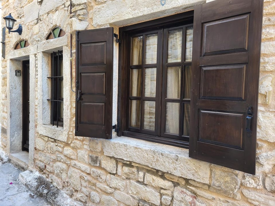 Traditional medieval Holiday House In Kalamoti House in Decentralized Administration of the Aegean