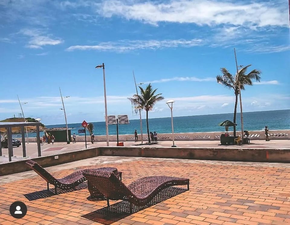 Belíssimo Flat direto na praia da Barra - Flat beira mar no circuito do Carnaval Apartment in Salvador