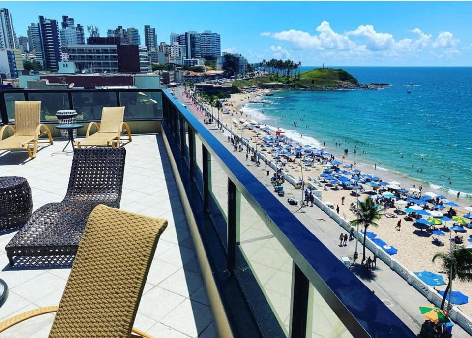 Belíssimo Flat direto na praia da Barra - Flat beira mar no circuito do Carnaval Apartment in Salvador
