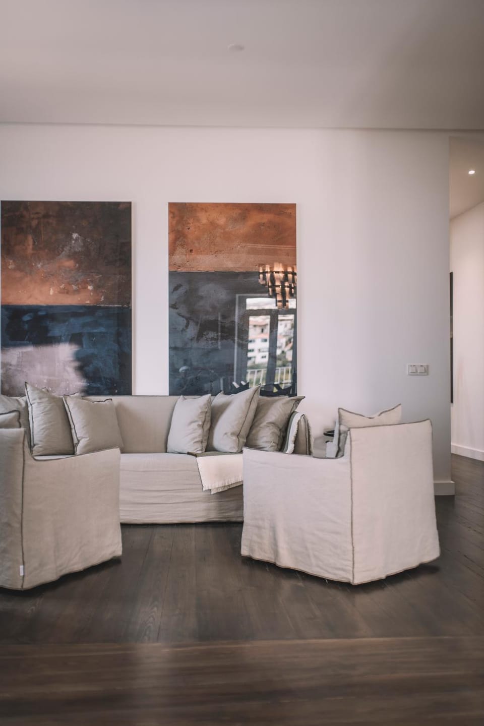 Living room, Seating area