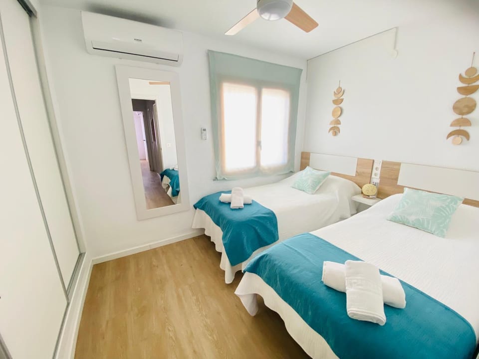 Bed, Photo of the whole room, Bedroom, towels, air conditioner