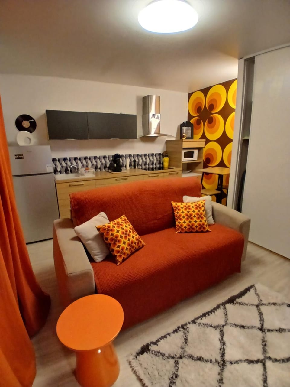 Kitchen or kitchenette, Seating area