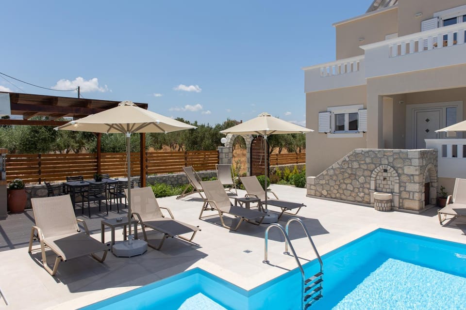 Patio, Balcony/Terrace, Pool view, Swimming pool