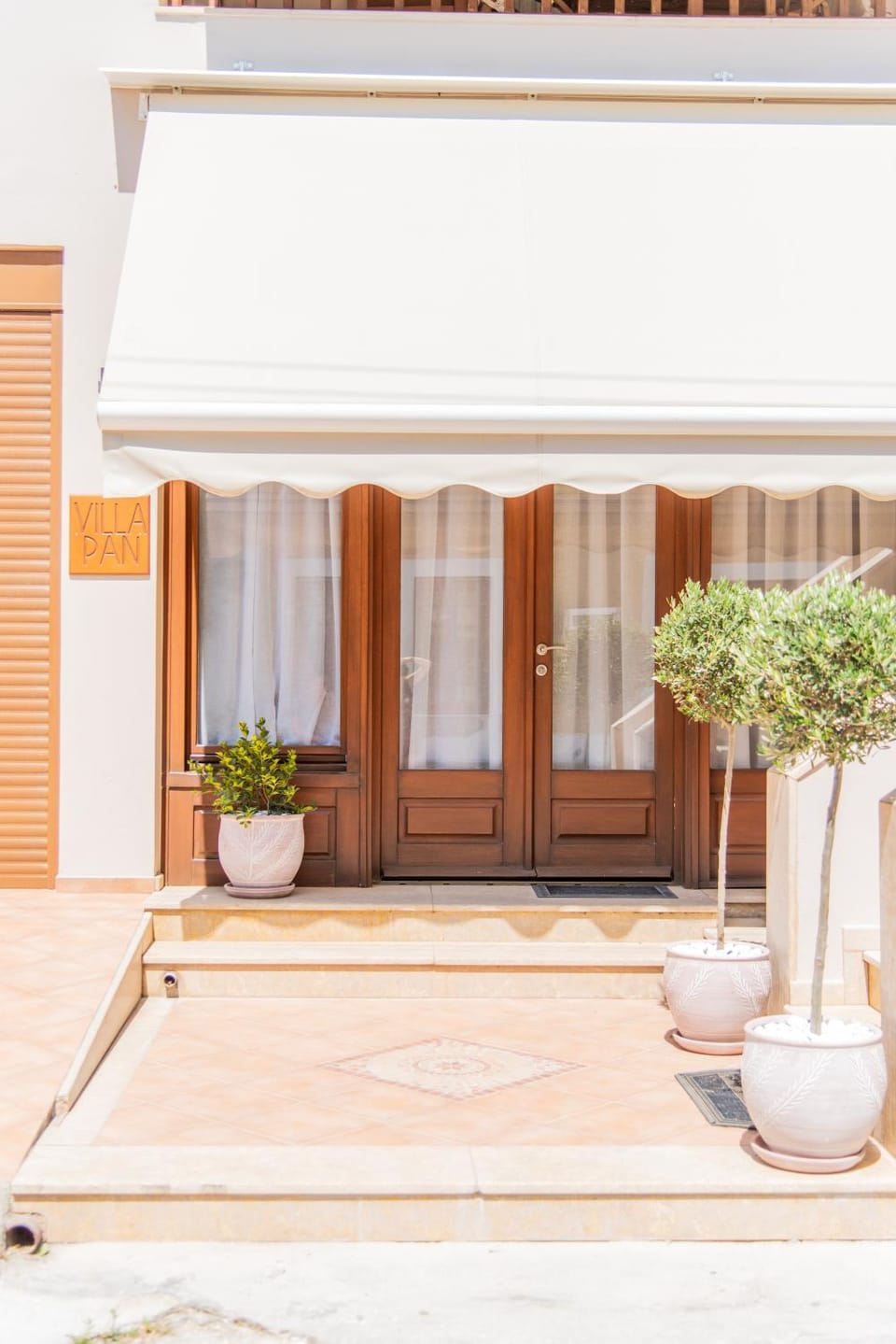 Property building, Facade/entrance