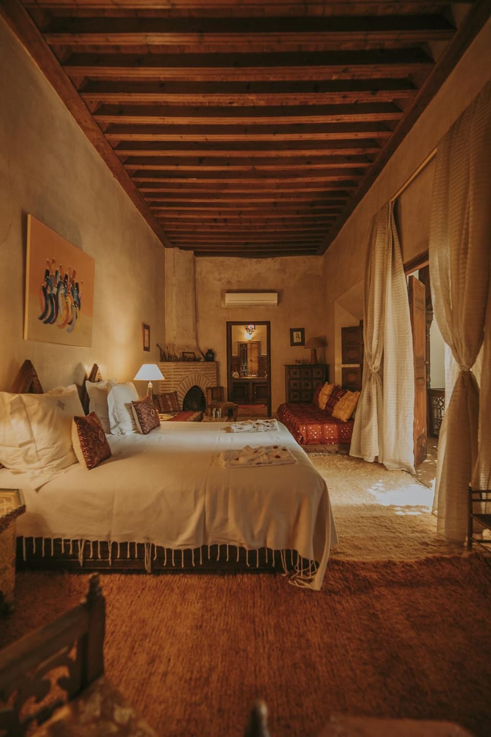 Bed, Photo of the whole room