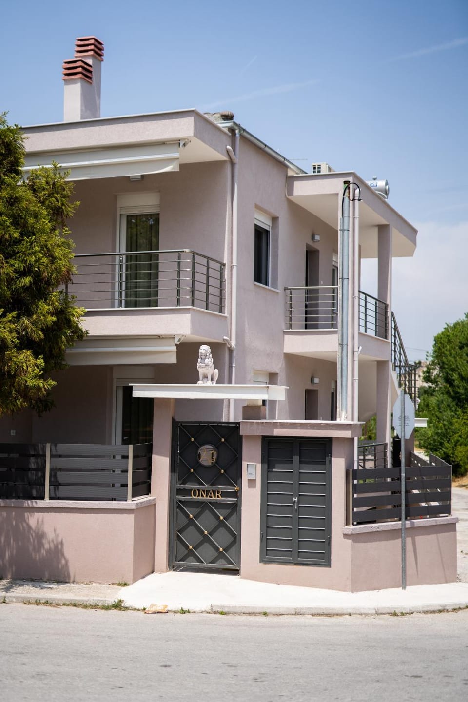 Property building, Balcony/Terrace