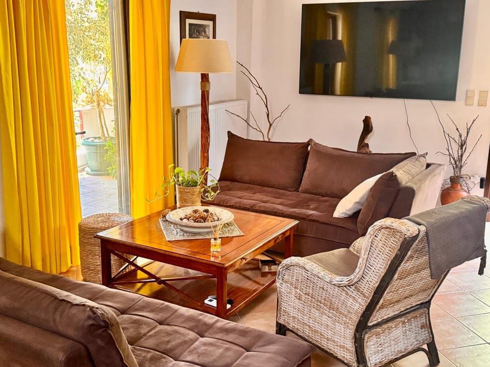 TV and multimedia, Living room, Seating area
