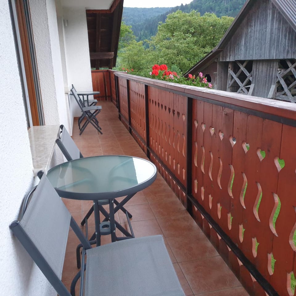 Apartmaji Pri Medvedu Apartment in Friuli-Venezia Giulia