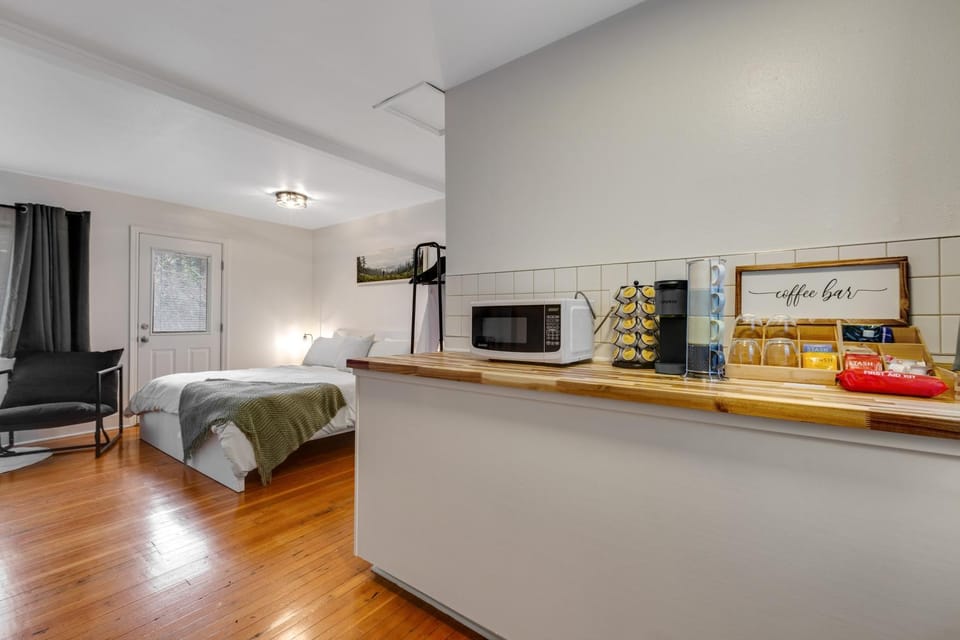 Mount Olympus Suite, Room 9 at Mount Walker Inn House in Hood Canal