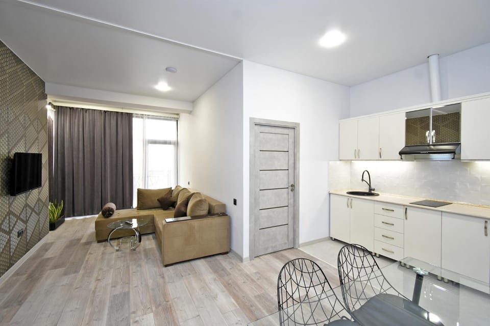 Kitchen or kitchenette, Living room