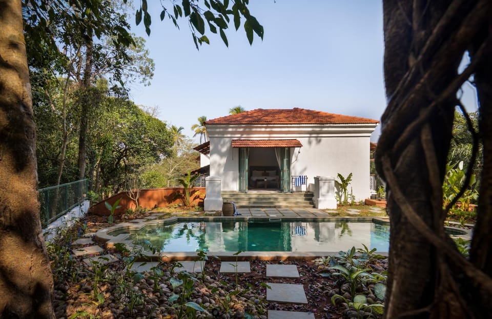 Balcony/Terrace, Pool view, Swimming pool