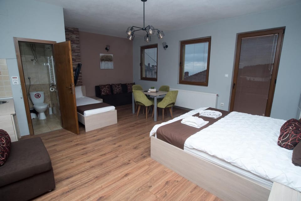 Bathroom, TV and multimedia, View (from property/room), Bedroom