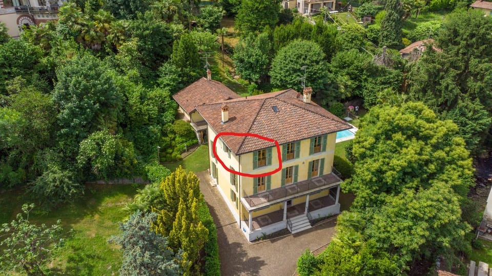 The Camelia, our Room with Lake View, Private Bathroom and Dedicated Parking at the Villa Isabella Stresa Bed and Breakfast in Stresa