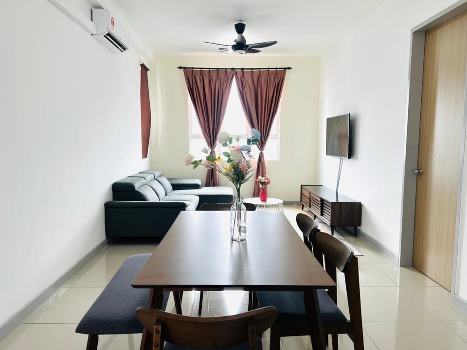 Aiko Homestay Ladang Tanjung, Kuala Terengganu with POOL Apartment in Terengganu, Malaysia