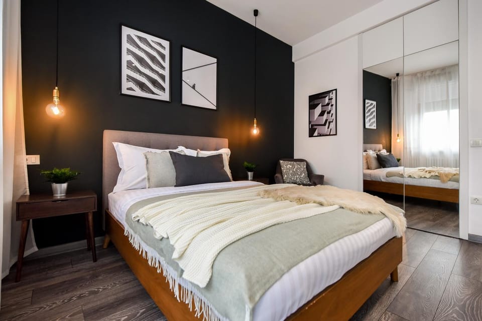 Bed, Photo of the whole room, Bedroom