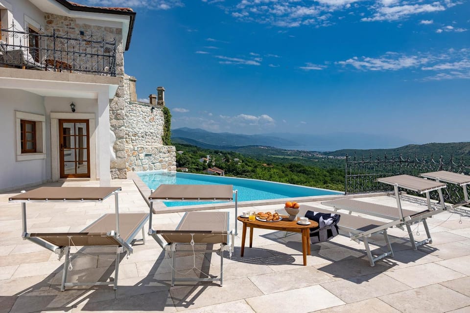 Villa Evas Castle Crikvenica Riviera Villa in Primorje-Gorski Kotar County