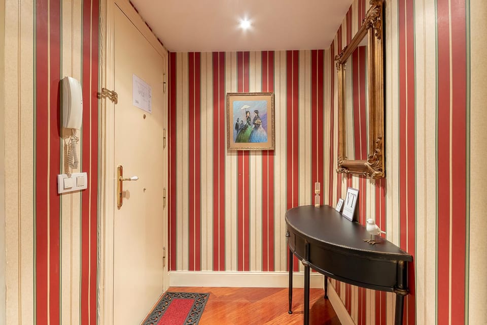 Vizcaya Bridge & Beach Apartment in Basque Country