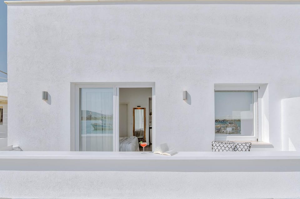 Nautica Suites-Superior Seaview suite with jacuzzi Apartment in Decentralized Administration of the Aegean