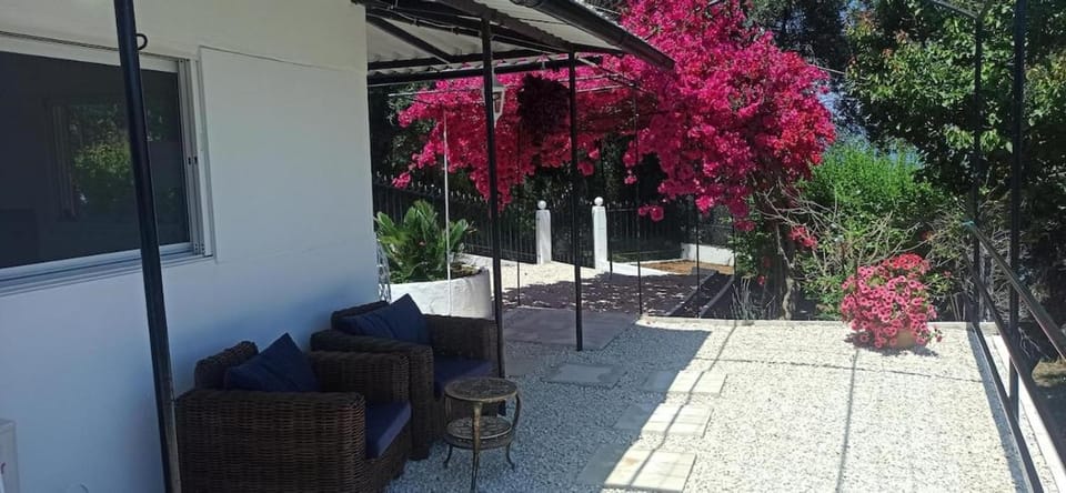 Seaview Mini Villa with Private Pool - 200 metres from the beach Villa in Corfu, Greece