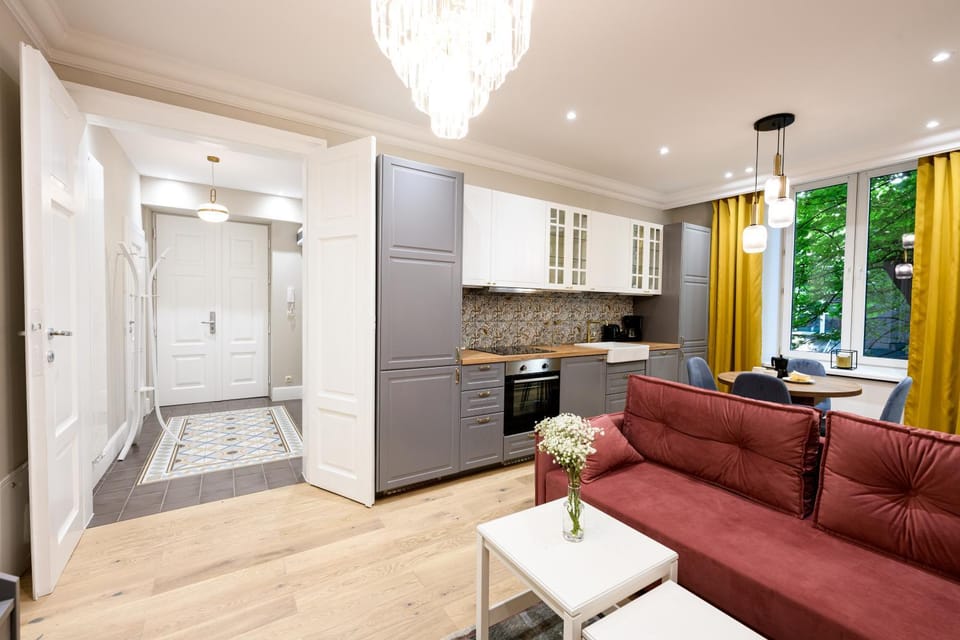 Kitchen or kitchenette, Living room, Seating area