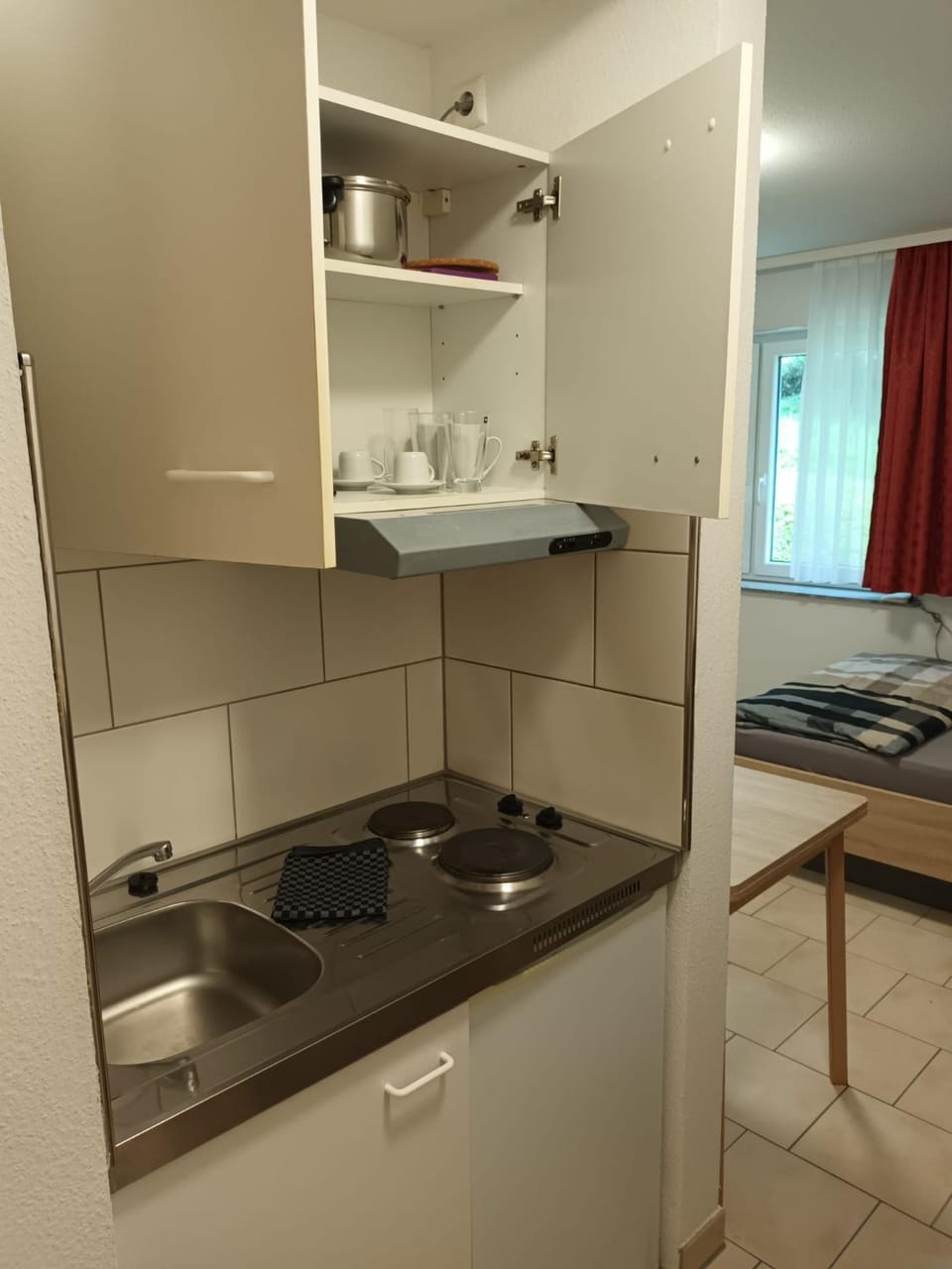 Kitchen or kitchenette, Photo of the whole room