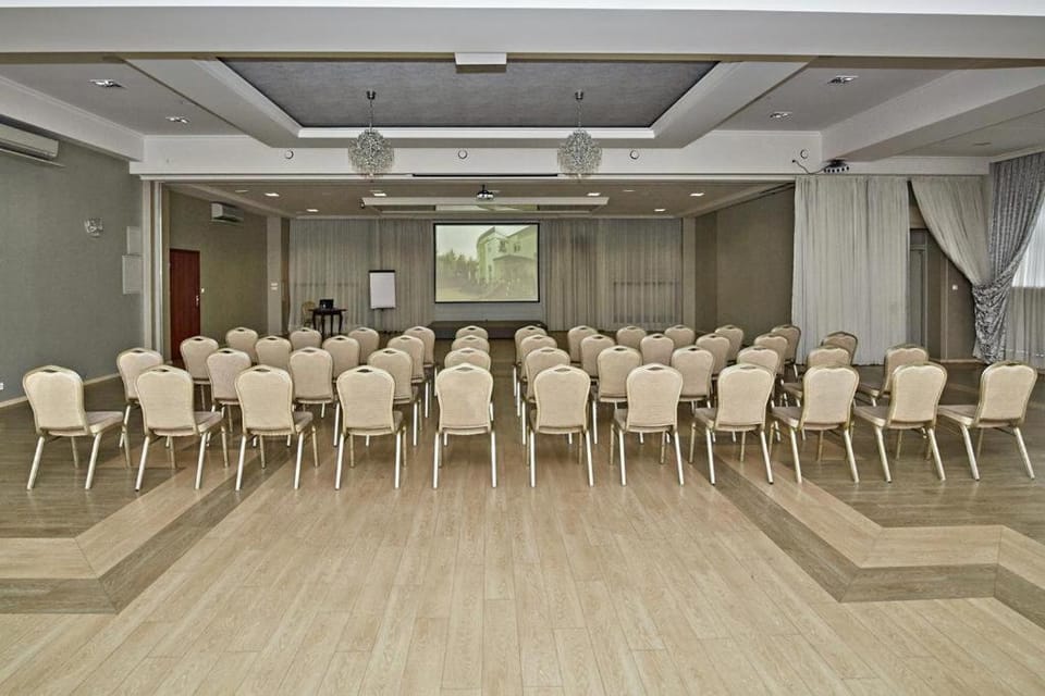 Meeting/conference room