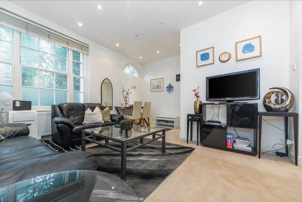 spacious Knightsbridge flat Apartment in City of Westminster