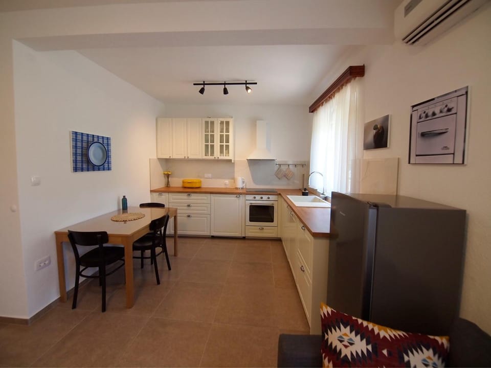 Brna Three-room apartment near the beach-Zen Apartment in Dubrovnik-Neretva County