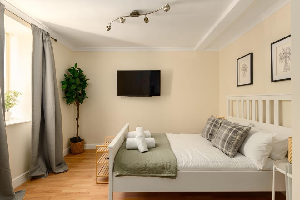 TV and multimedia, Bedroom