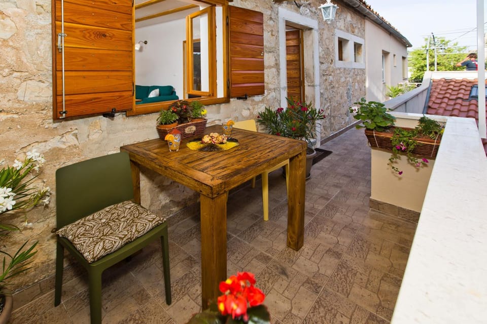 Sparrow Nest Hvar Apartment in Hvar