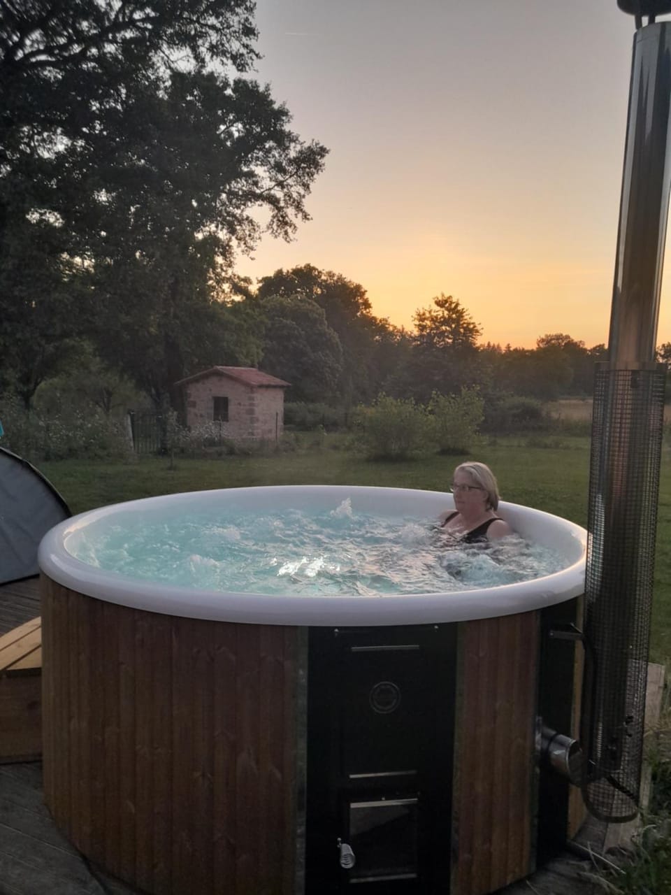 Natural landscape, Hot Tub, Sunset, group of guests