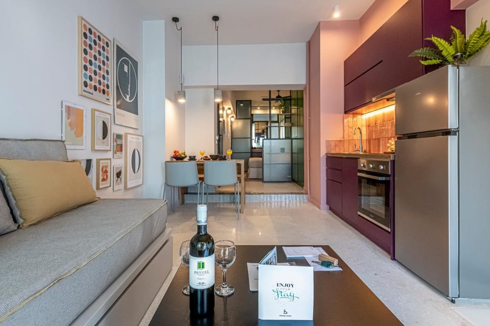 Living room, Seating area, Dining area, kitchen