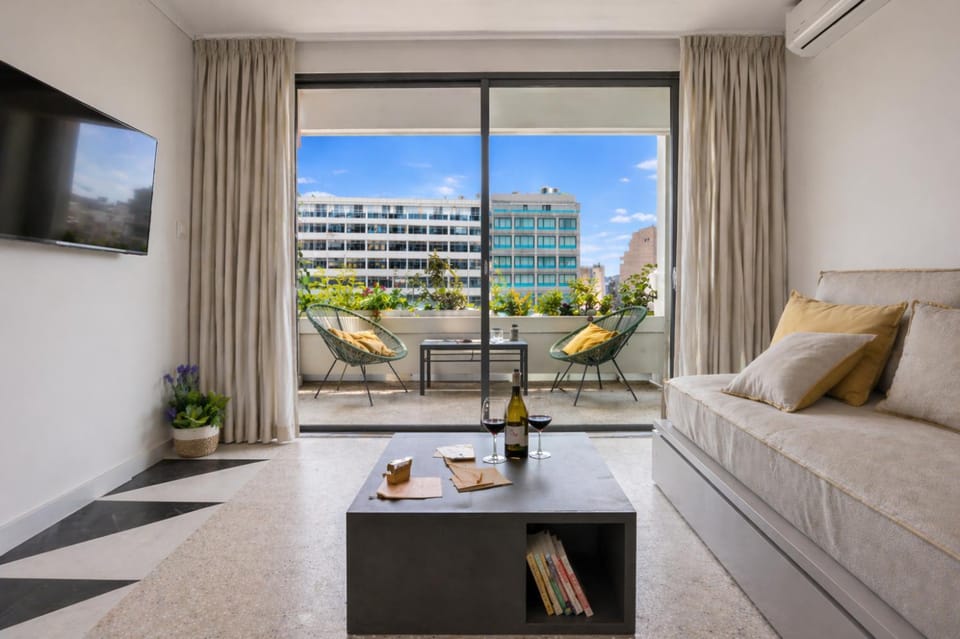 TV and multimedia, Balcony/Terrace, Living room