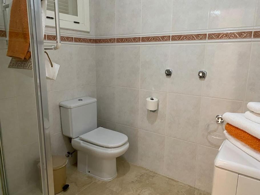 Shower, Bathroom, towels