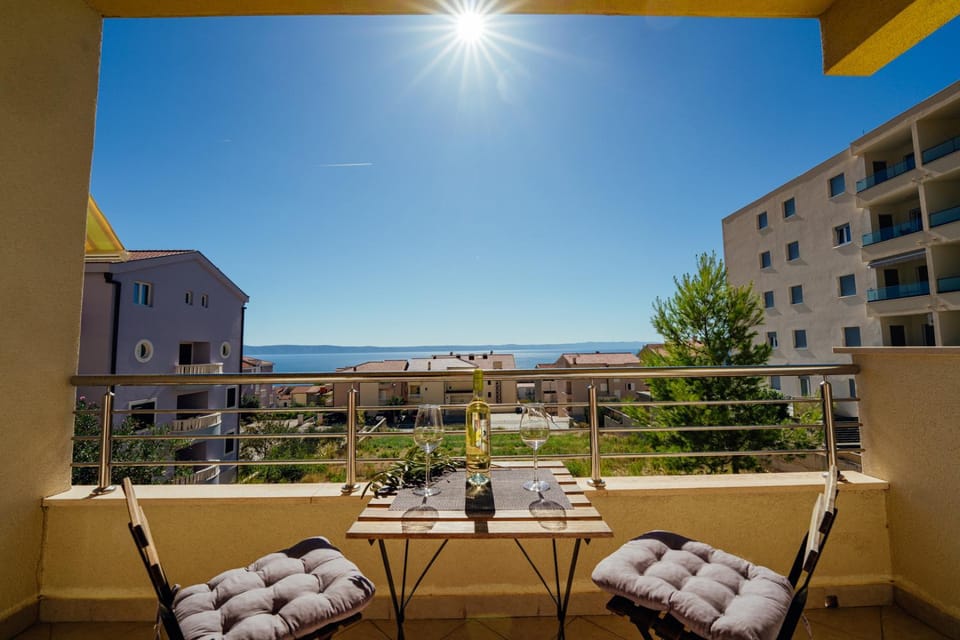 View (from property/room), Balcony/Terrace, Sea view