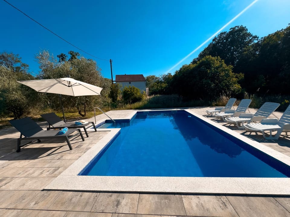 Holiday Home Slap Koćuša House in Split-Dalmatia County
