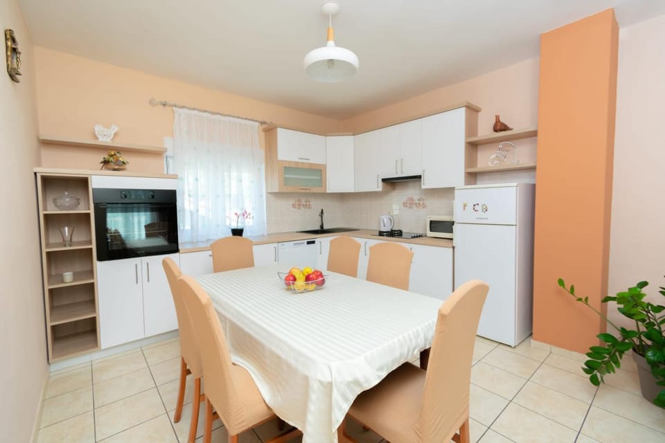 Apartman Kod lipa Apartment in Zadar County