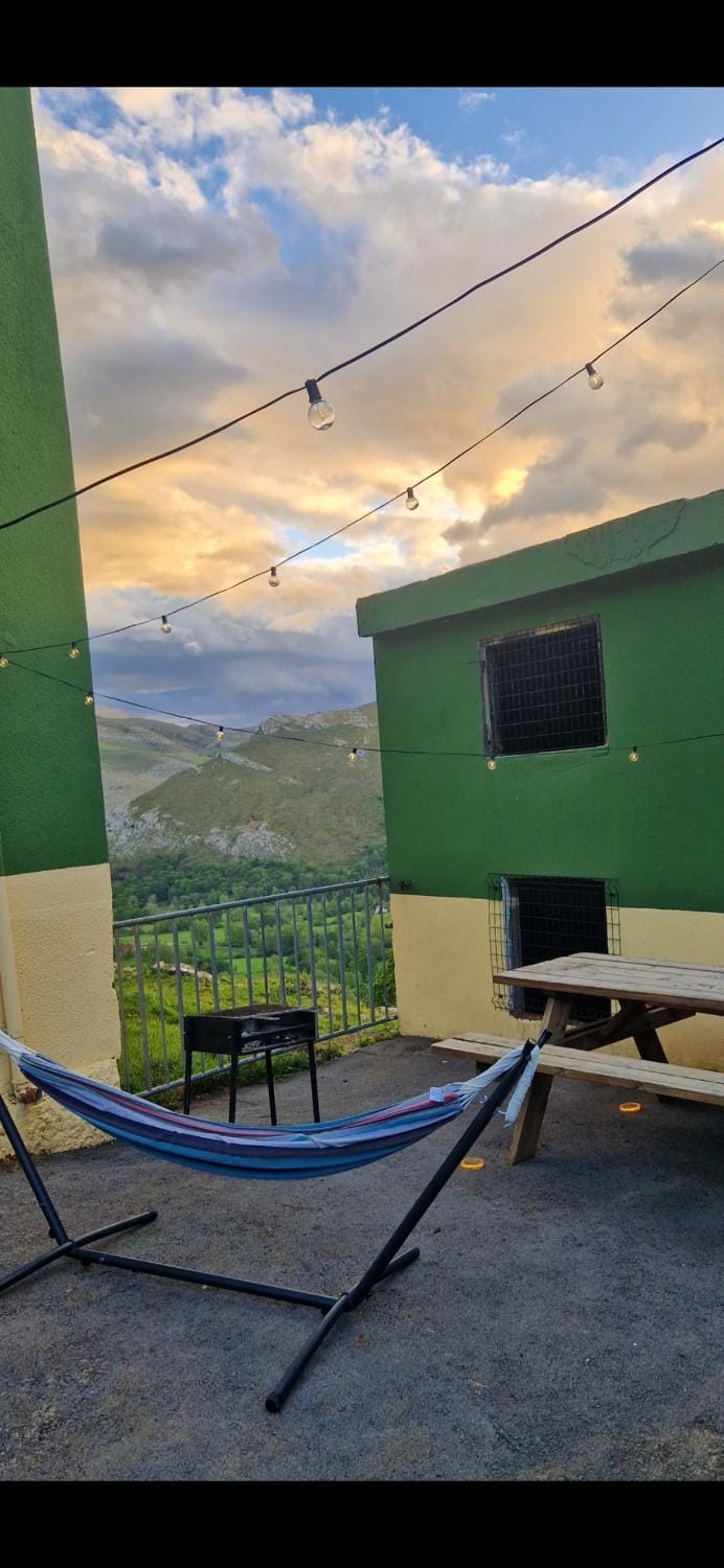 Day, Natural landscape, Evening entertainment