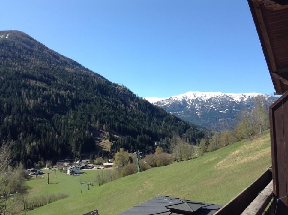 View (from property/room), Balcony/Terrace