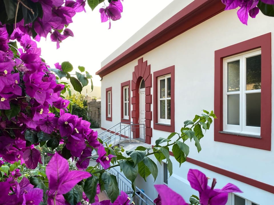 Property building, Facade/entrance