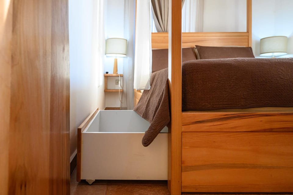 Bed, Bedroom
