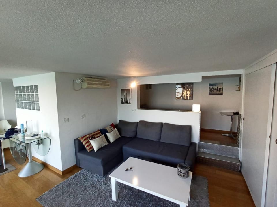 Lounge or bar