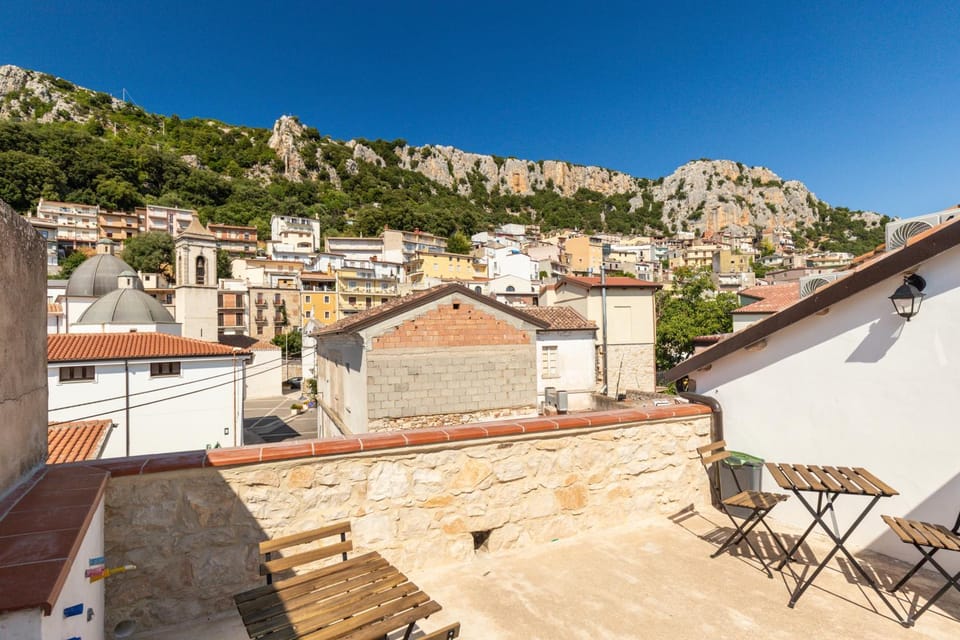 Bed and Terrace Caterina Bed and Breakfast in Baunei