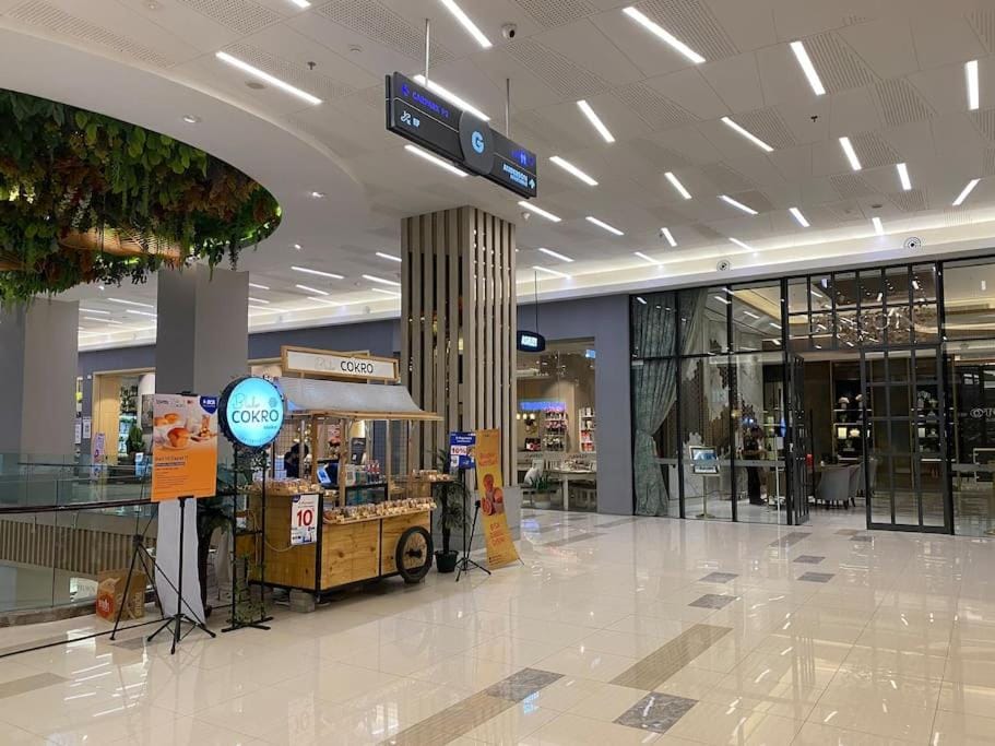 On-site shops, Lobby or reception, Shopping Area